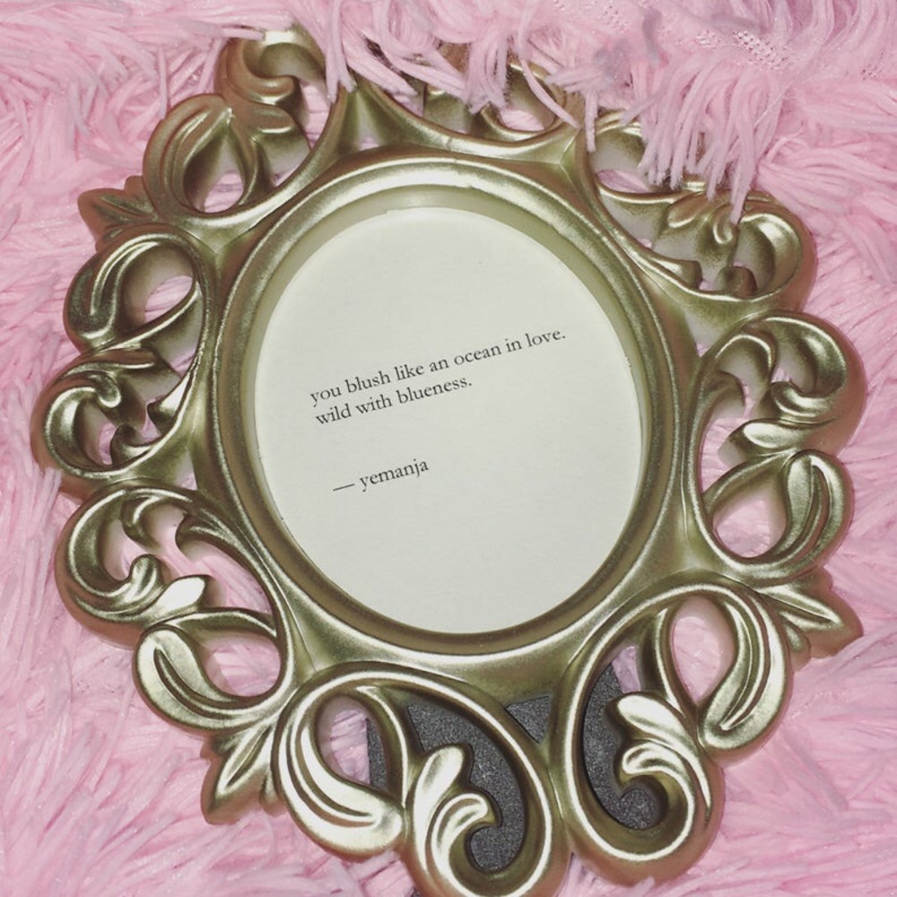 Small Oval Vintage Ornate Frame With Framed Poetry
